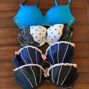Set of 4 sexy VS bras!! 36C
